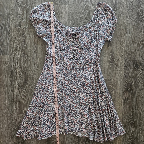 Lot of 5 Floral & Skater Mini Dresses | Size Junior L - Picture 13 of 16